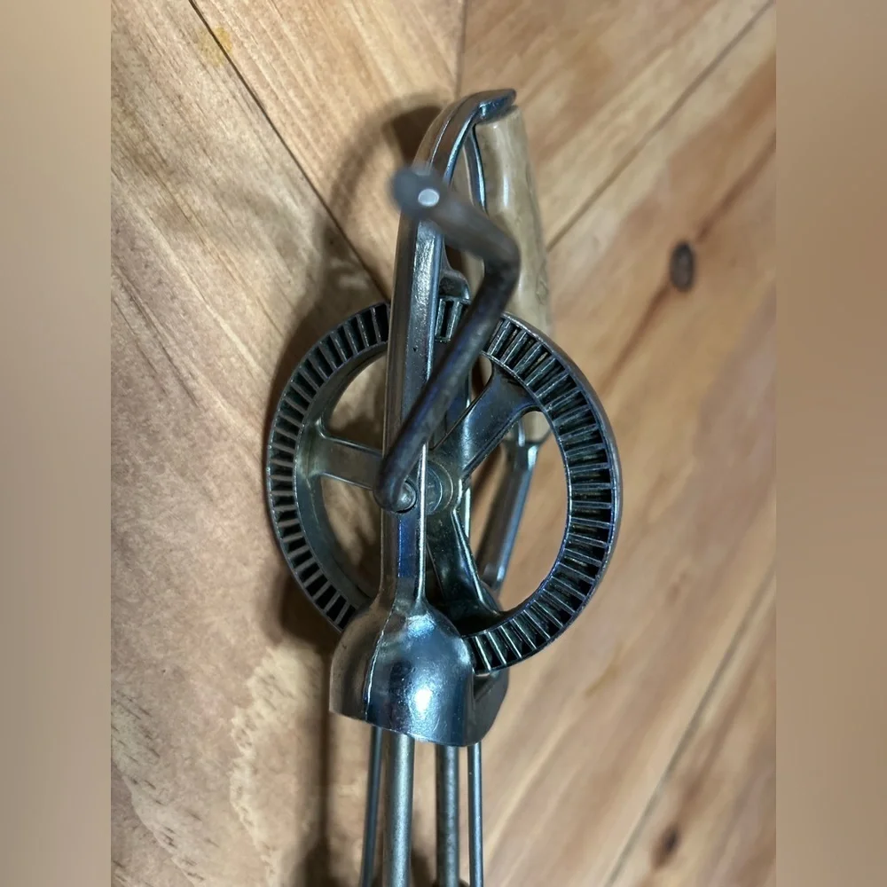 Vintage Handheld Egg Beater stainless steel Made in the USA
